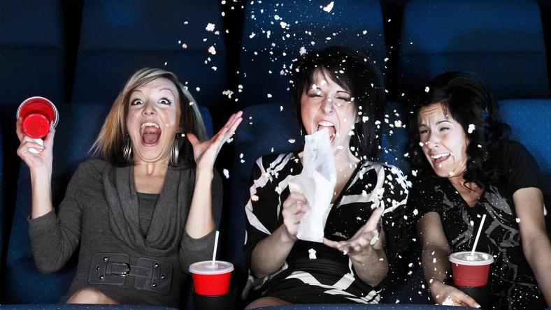 我们研究了190部国产片,发现年轻人的观影口味发生了这些变化